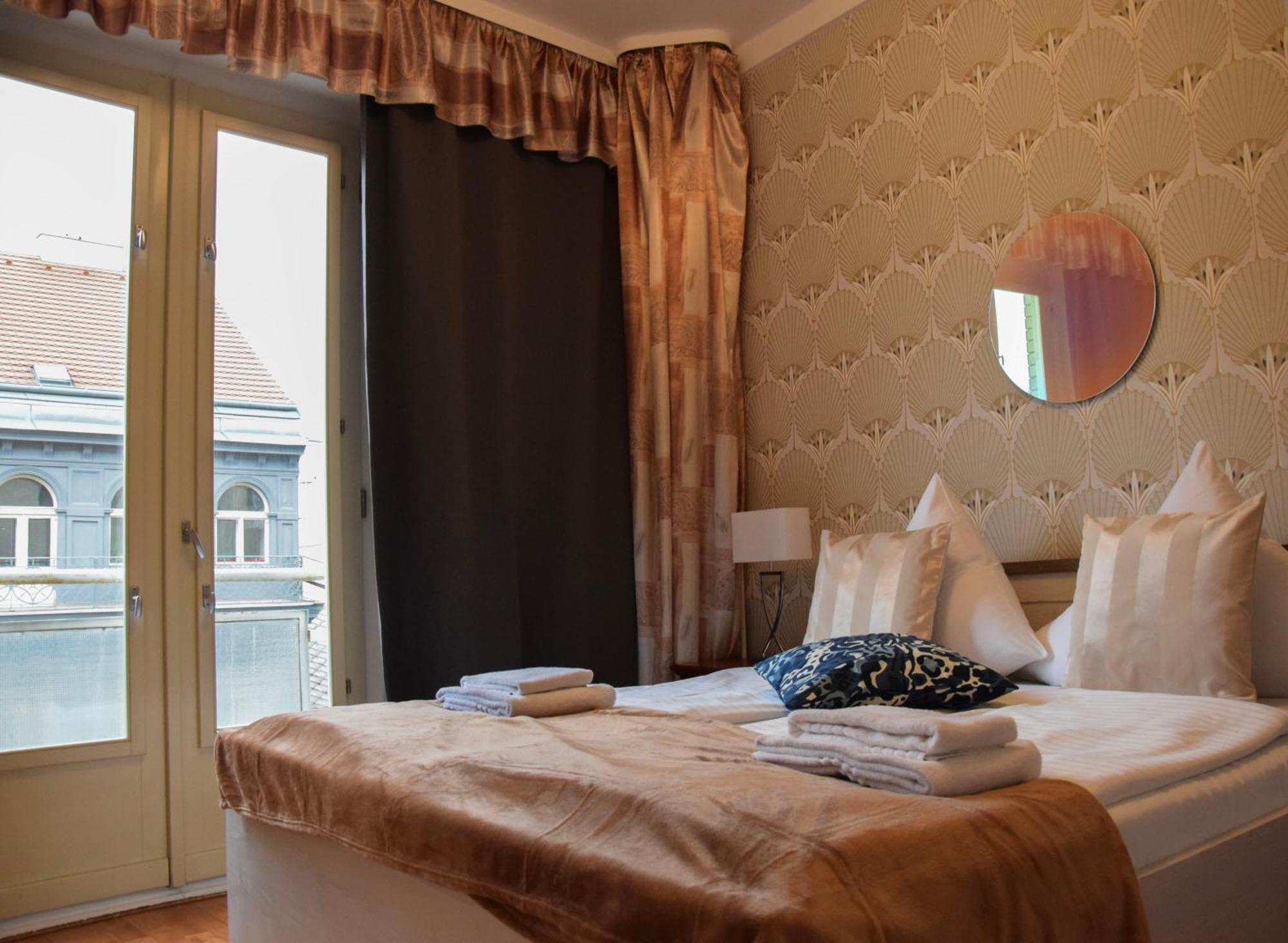 Main Prague Square Apartments Sauna And Fireplace エクステリア 写真